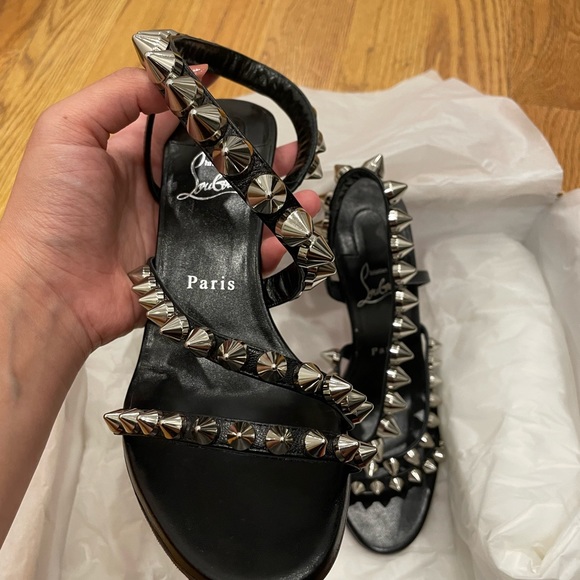 BEAUTIFUL Christian Louboutin Spikita 100  BRAND NEW - Picture 7 of 8